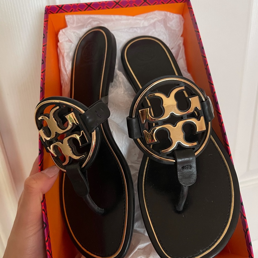 NIB Tory Burch sandals